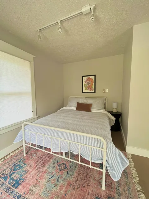 Bedroom 1 — Manito Bungalow