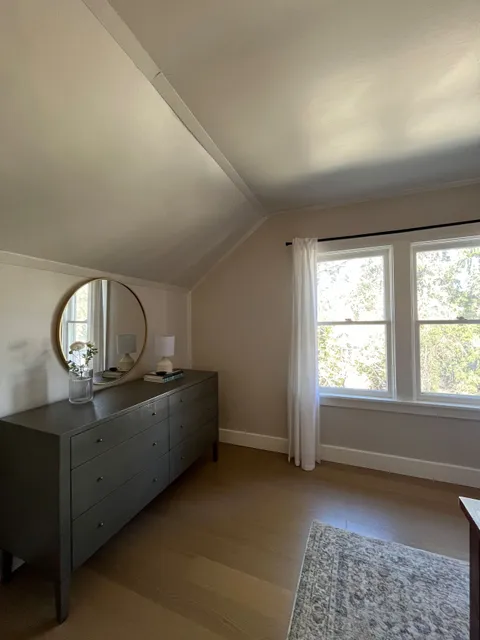 Bedroom 2 — Manito Bungalow