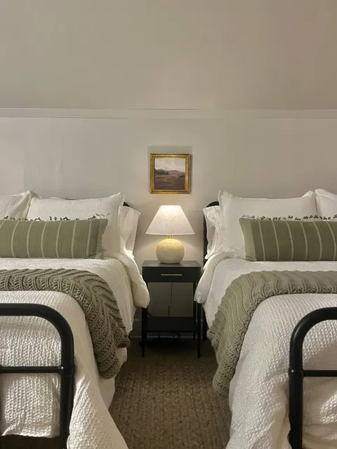 Bedroom 3 — Manito Bungalow