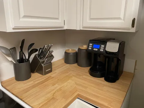 Full kitchen — Manito Bungalow
