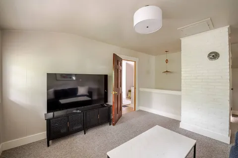 Living room 2 — Manito Bungalow